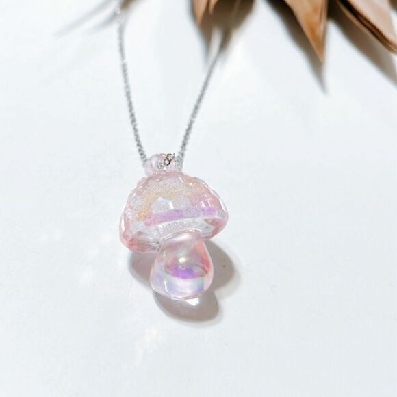 Pink crystal mushroom necklace F14 - Picture 2 of 3